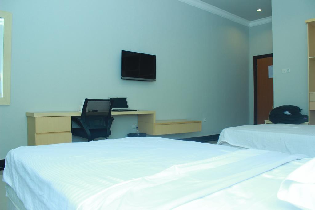 Raja Residence Jambi Room photo