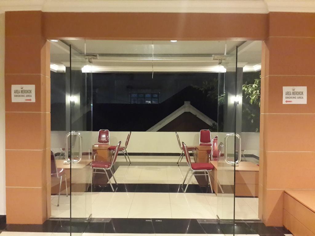 Raja Residence Jambi Exterior photo