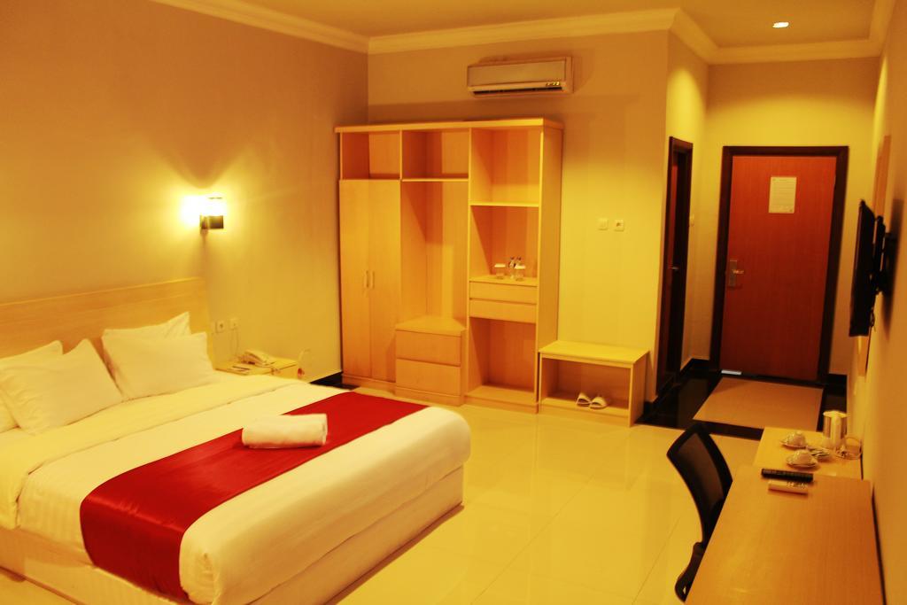 Raja Residence Jambi Room photo